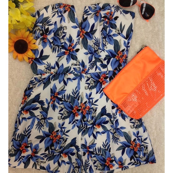 Fashion Nova Pants - FLORAL ROMPER • FASHIONNOVA• SMALL